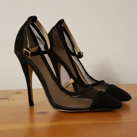 Heels - Picture 2 of 3